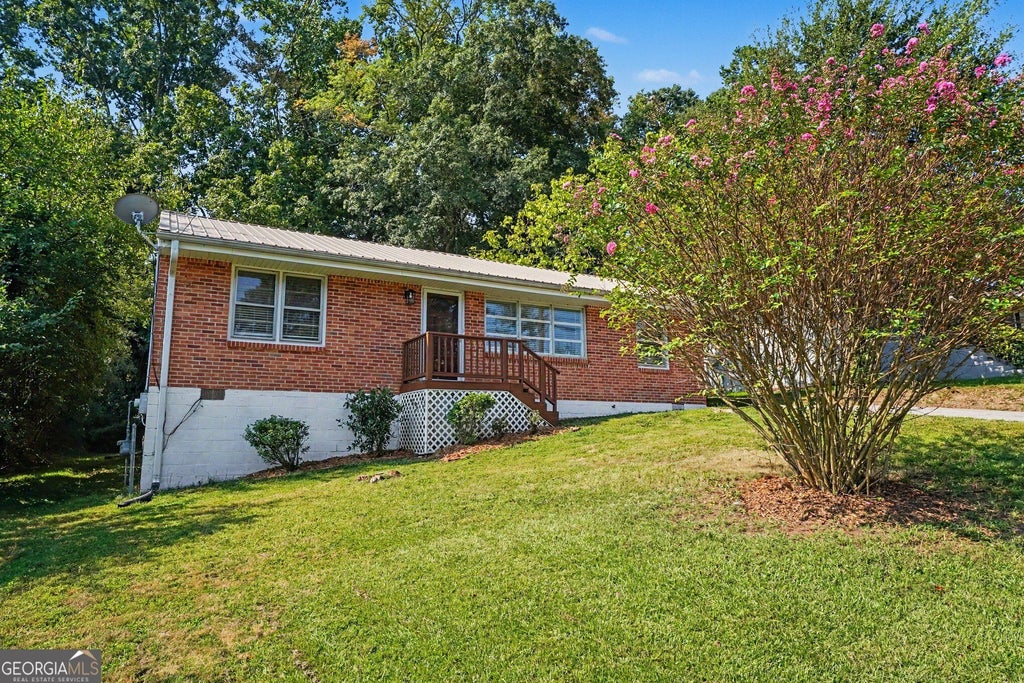 Photo of 1113 S Parkwood Drive, Forest Park, GA 30297 (MLS # 10834815)
