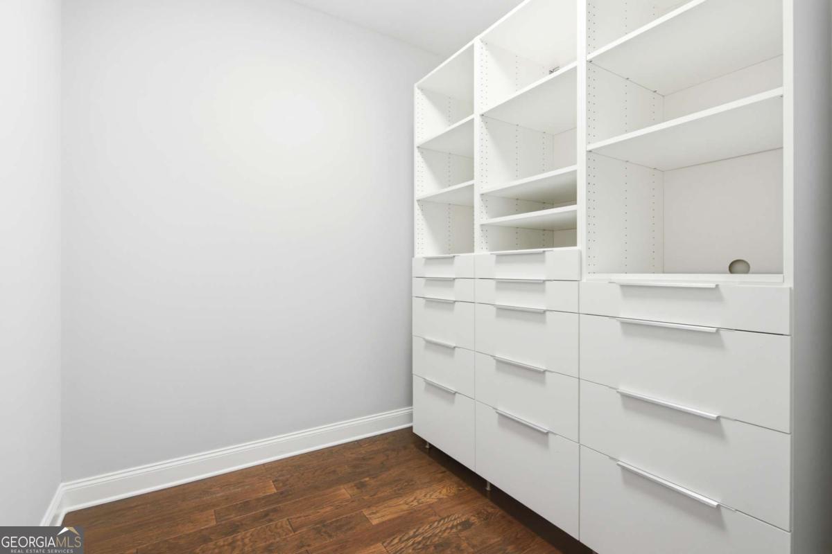 270 17th ST NW 4306