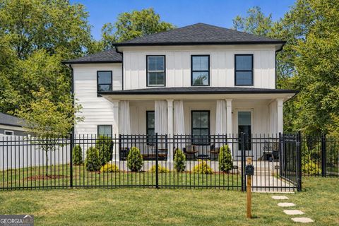 Photo of 969 Parsons Street SW, Atlanta, GA 30314 (MLS # 10712223)