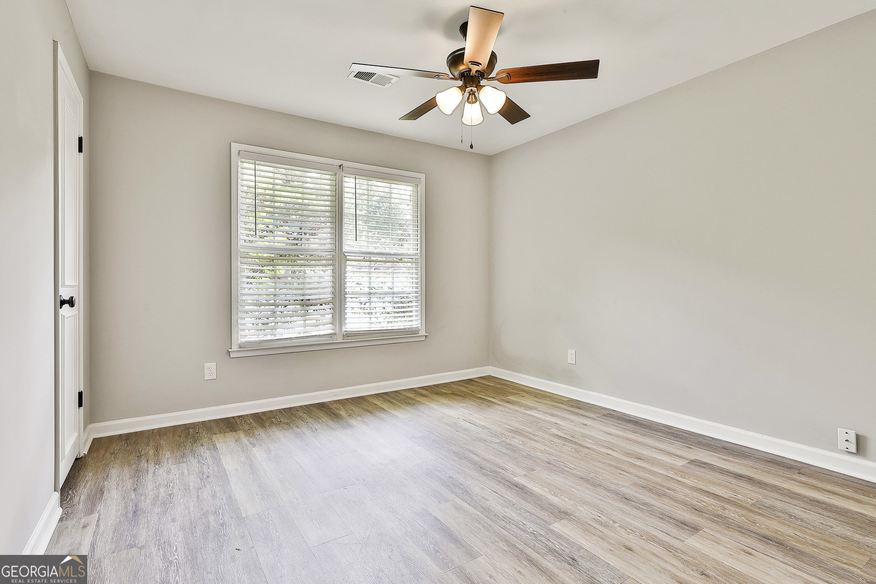 Peachtree City, Georgia 30269, United States, 3 Bedrooms Bedrooms, ,2 BathroomsBathrooms,Residential,Pending,167278