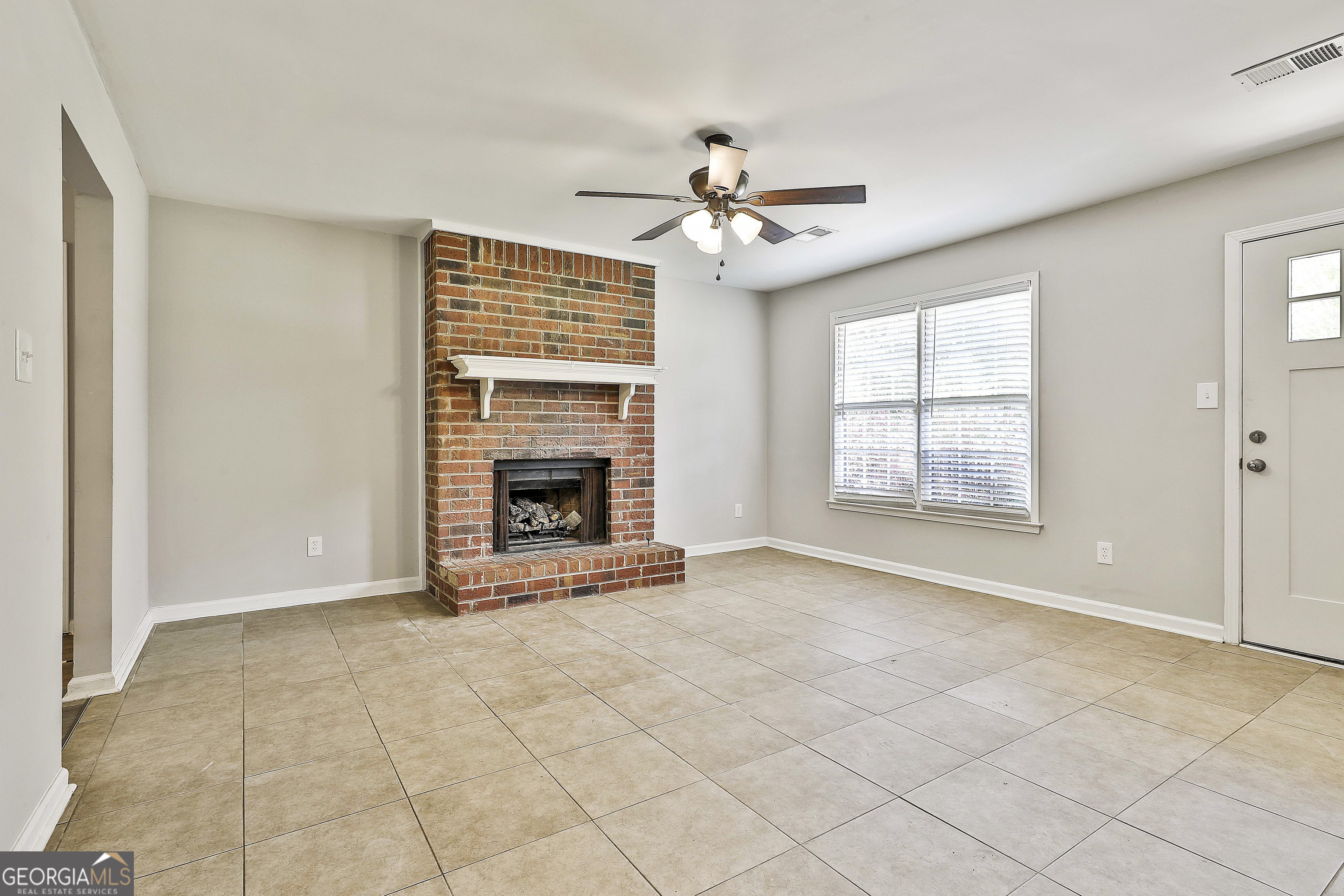 407 Deergrass TRL