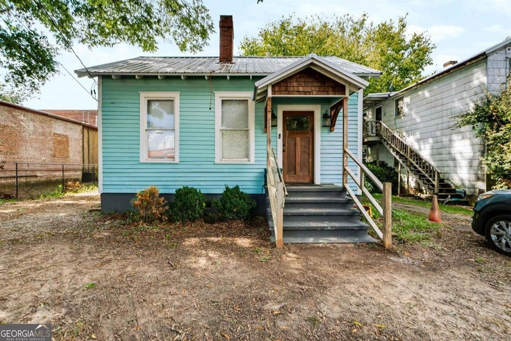 Photo of 102 N Walnut Street, Greensboro, GA 30642 (MLS # 10880591)
