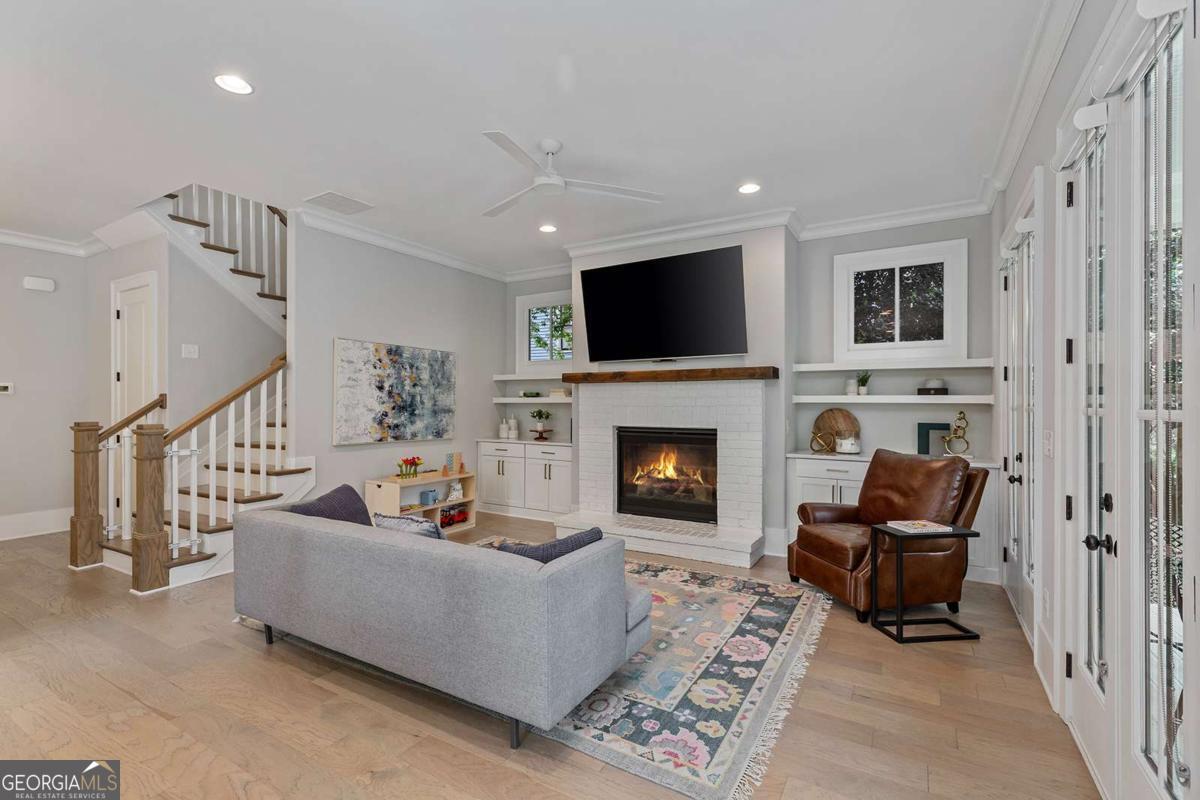 357 Mell AVE