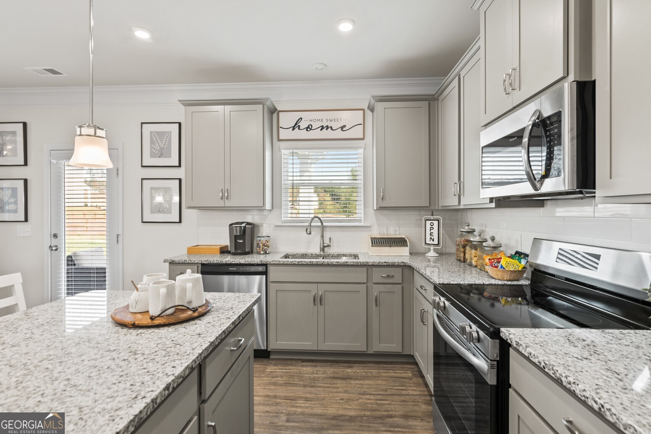 104 Asher DR