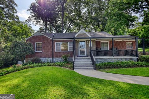 990 Oakland AVE SE Conyers GA 30012