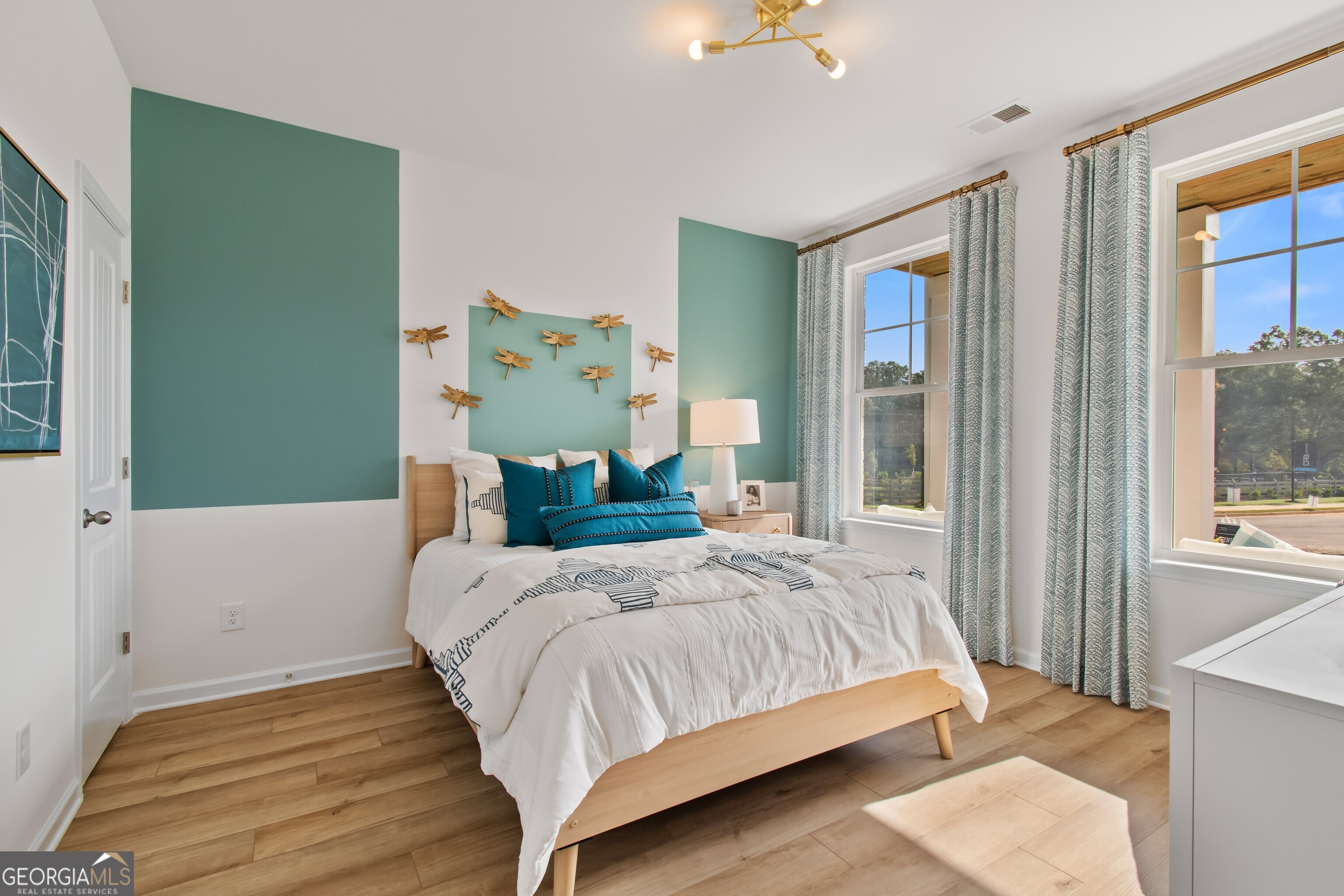 1004 Linford CT