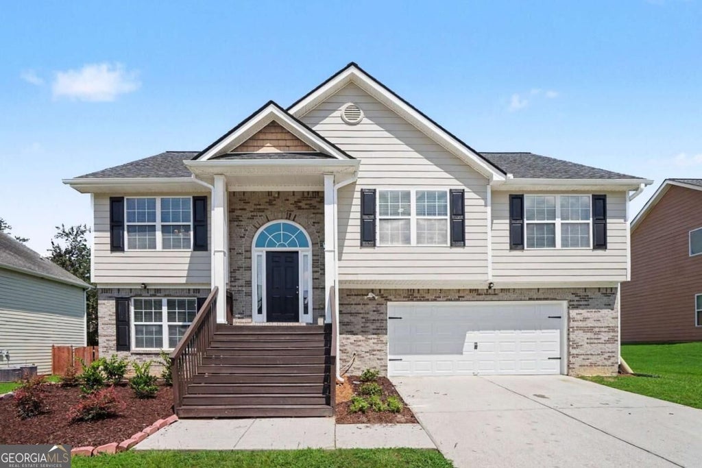 Photo of 1131 Rose Terrace Circle, Loganville, GA 30052 (MLS # 10830168)