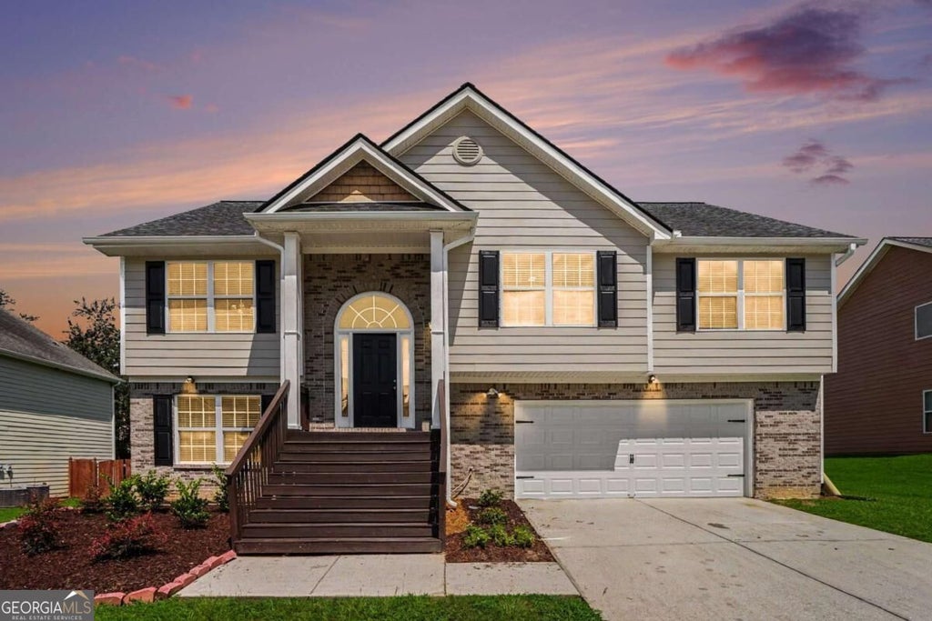 Photo of 1131 Rose Terrace Circle, Loganville, GA 30052 (MLS # 10830168)