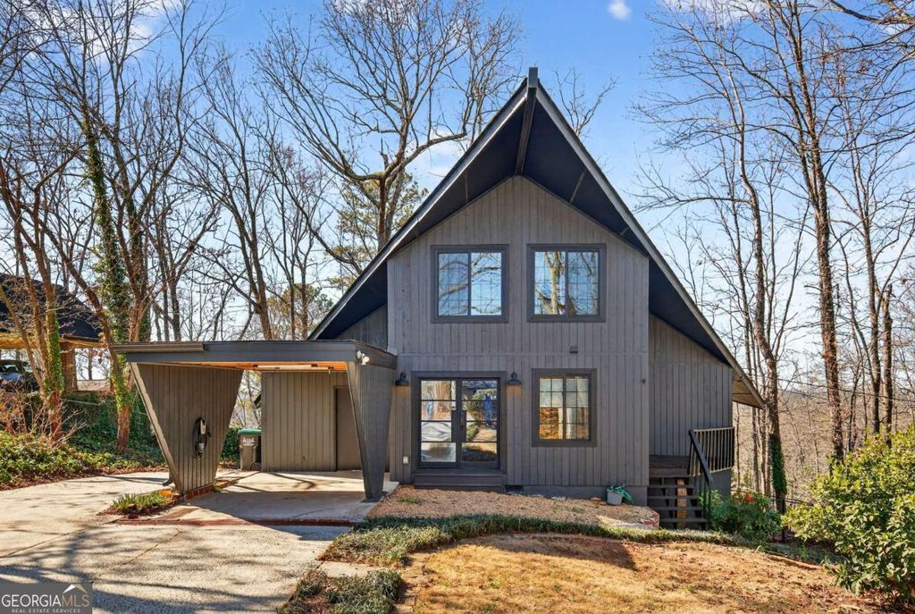 Photo of 556 Embry Lane, Marietta, GA 30066 (MLS # 10678522)