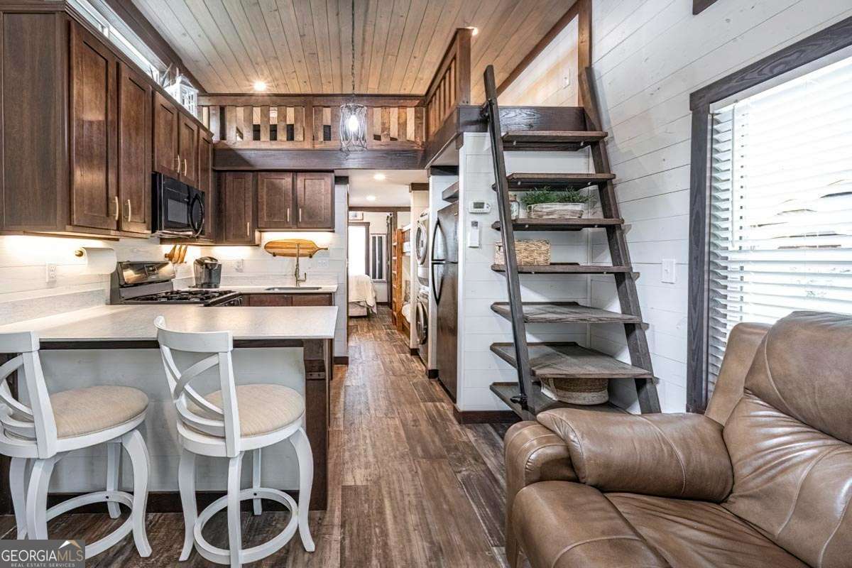 L42 Mountain Meadows CIR 42