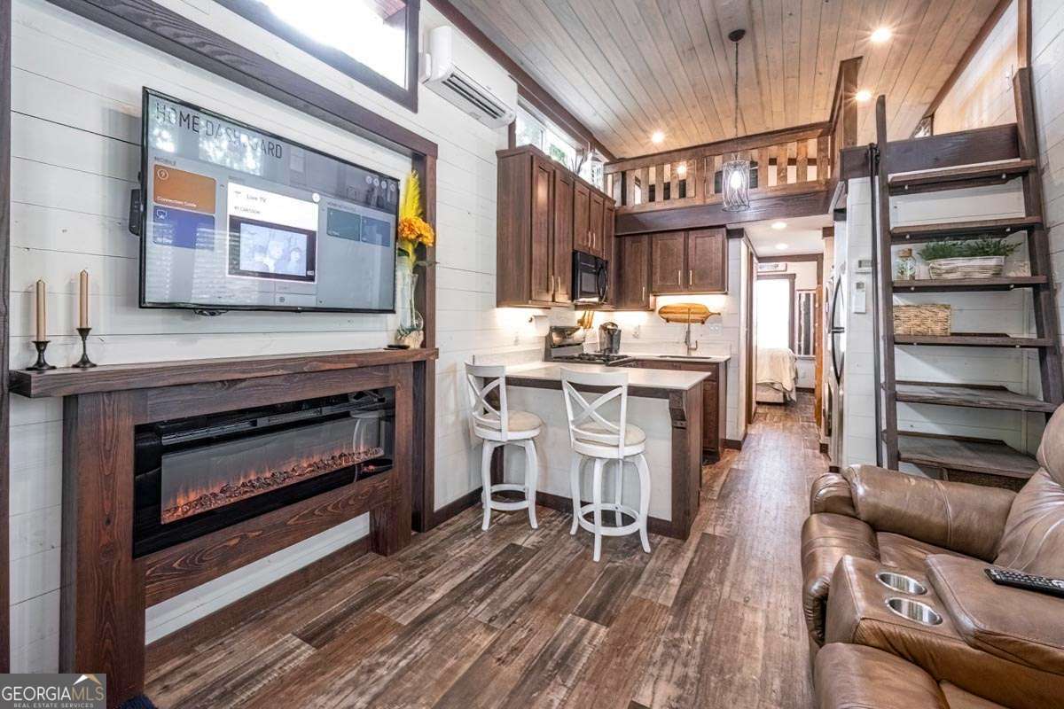 L42 Mountain Meadows CIR 42