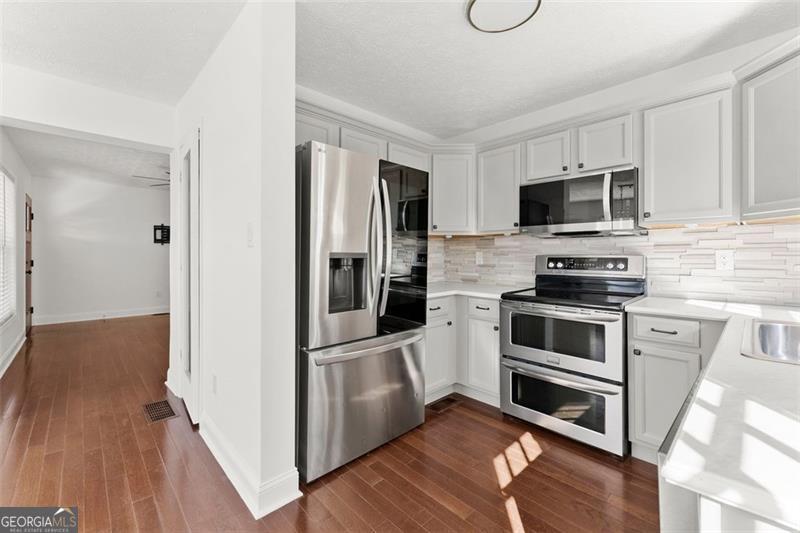 Pony Lake Estates - Residential