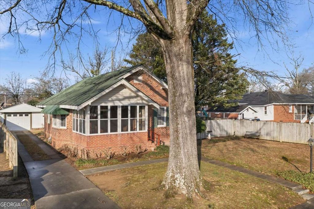 Photo of 1 Poplar Street, Rome, GA 30161 (MLS # 10675455)