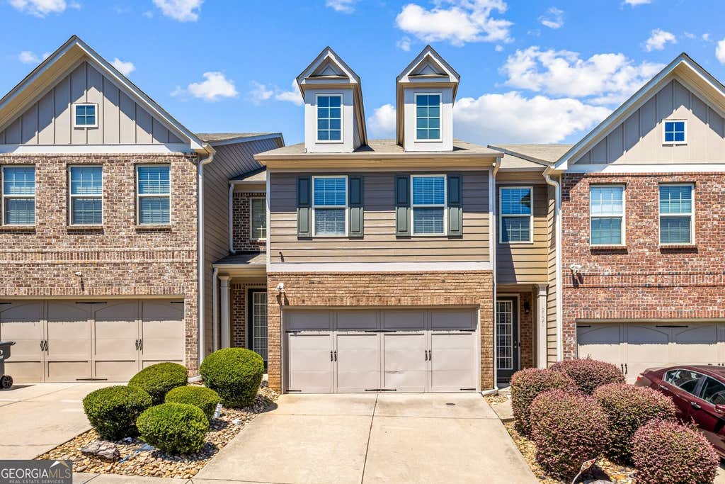 Photo of 2121 Spicy Pine Lane, Lawrenceville, GA 30044 (MLS # 10832987)