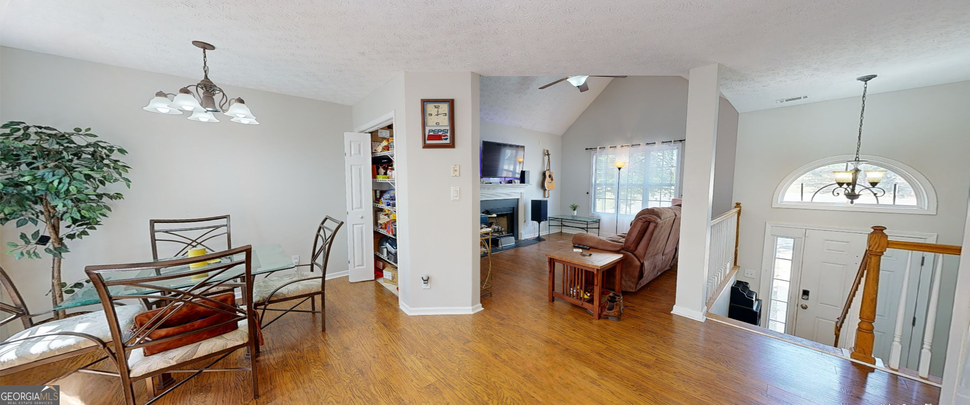 15 Huntington DR