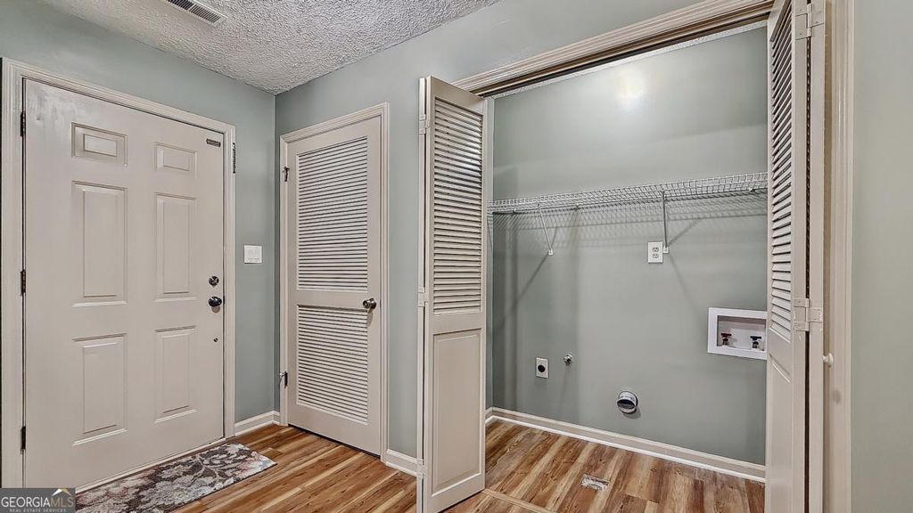 Photo of 202 Montclair Drive, Calhoun, GA 30701 (MLS # 10630511)