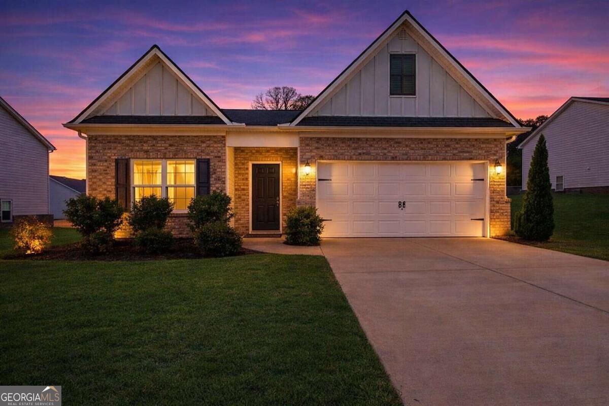 176 Innis Brook CIR