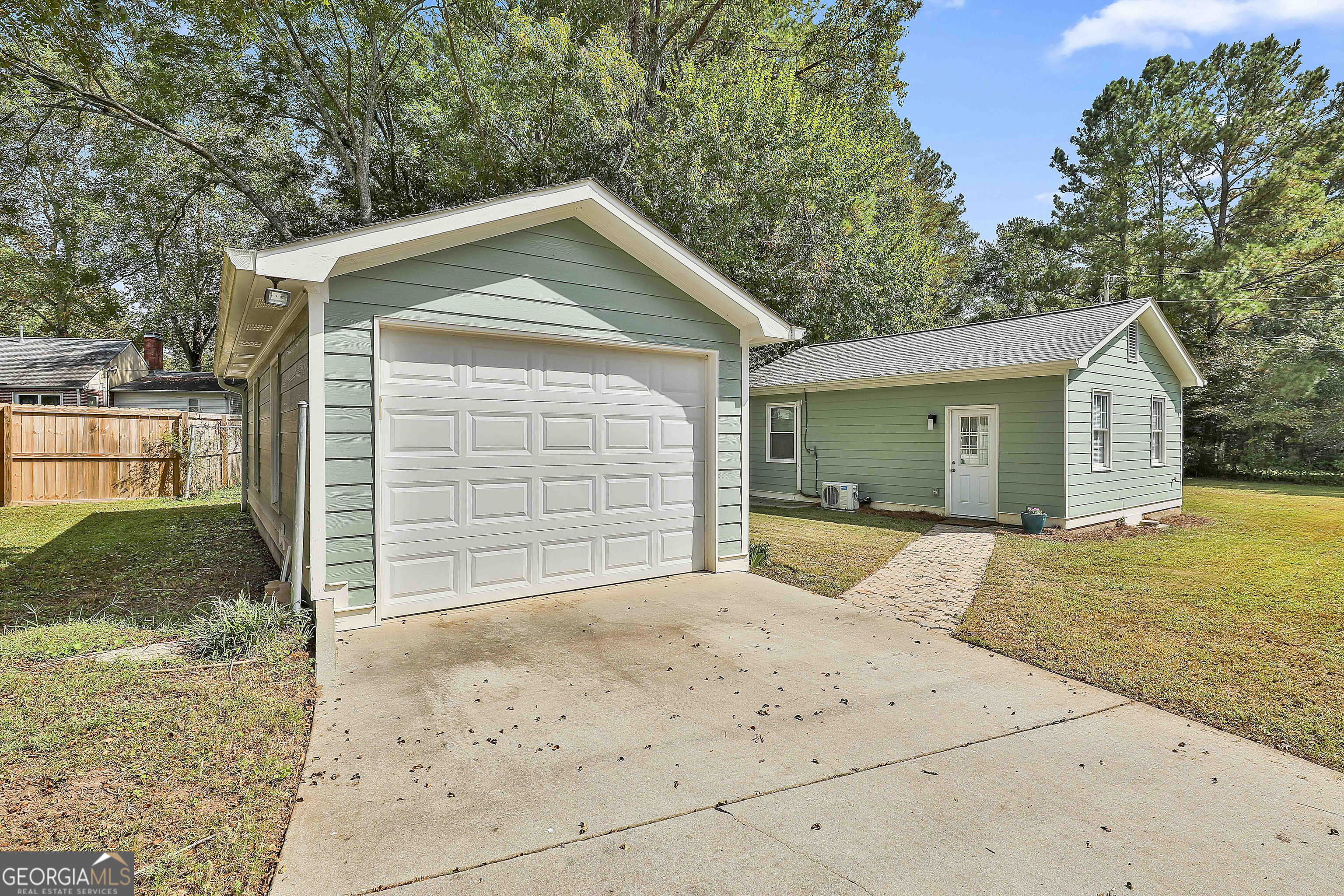 Brooks, Georgia 30205, United States, 4 Bedrooms Bedrooms, ,3 BathroomsBathrooms,Residential,Active,219337