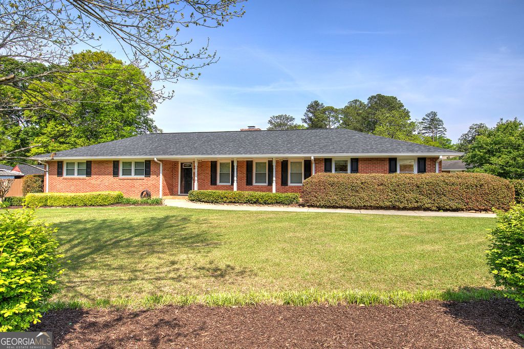 Photo of 22 Sunset Circle, Cartersville, GA 30120 (MLS # 10730191)