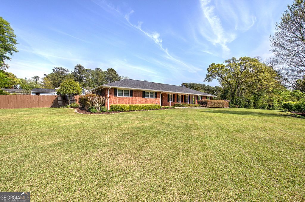 Photo of 22 Sunset Circle, Cartersville, GA 30120 (MLS # 10730191)