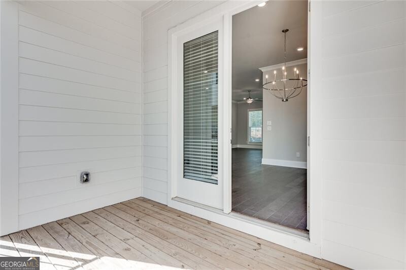 Alpharetta, Georgia 30009, United States, 4 Bedrooms Bedrooms, ,4 BathroomsBathrooms,Residential,Pending,49780