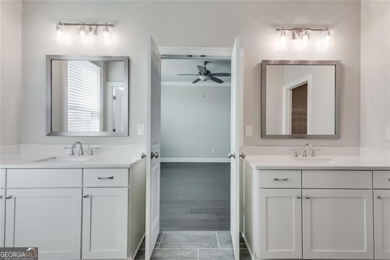 Alpharetta, Georgia 30009, United States, 4 Bedrooms Bedrooms, ,4 BathroomsBathrooms,Residential,Pending,49780