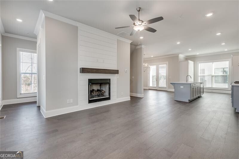 Alpharetta, Georgia 30009, United States, 4 Bedrooms Bedrooms, ,4 BathroomsBathrooms,Residential,Pending,49780