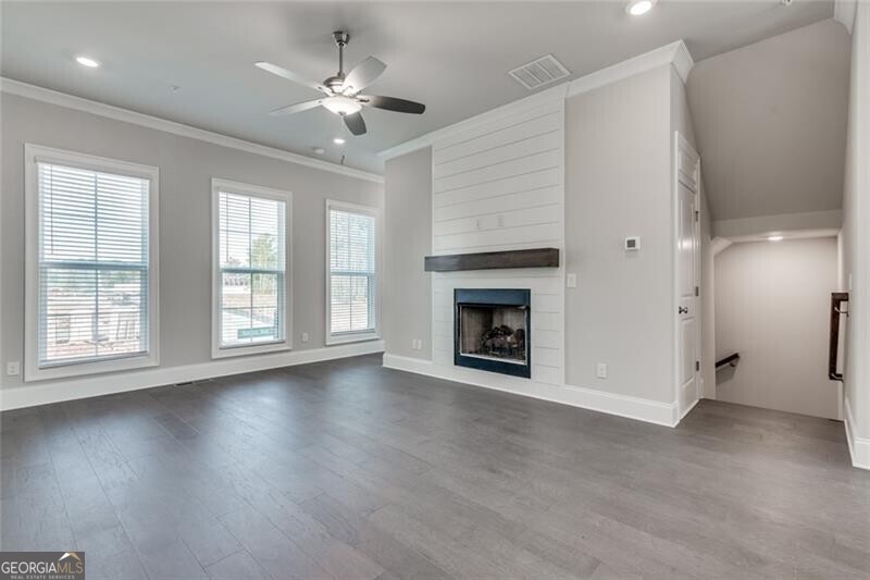 Alpharetta, Georgia 30009, United States, 4 Bedrooms Bedrooms, ,4 BathroomsBathrooms,Residential,Pending,49780