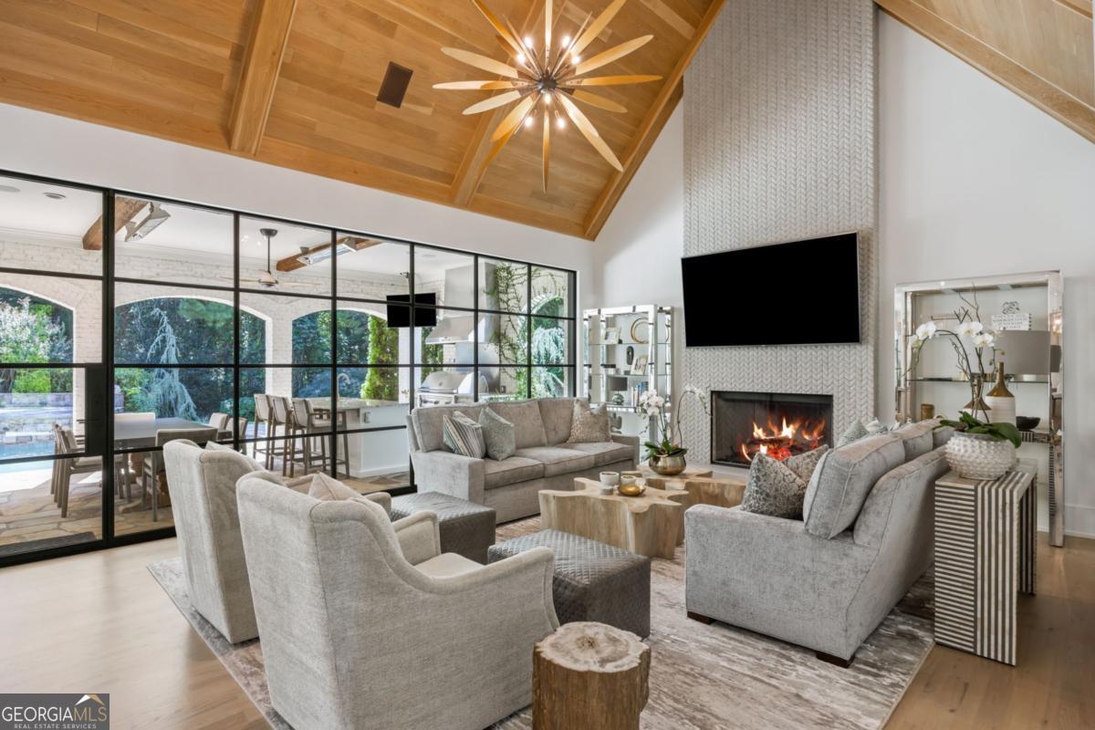 Atlanta Country Club - Residential