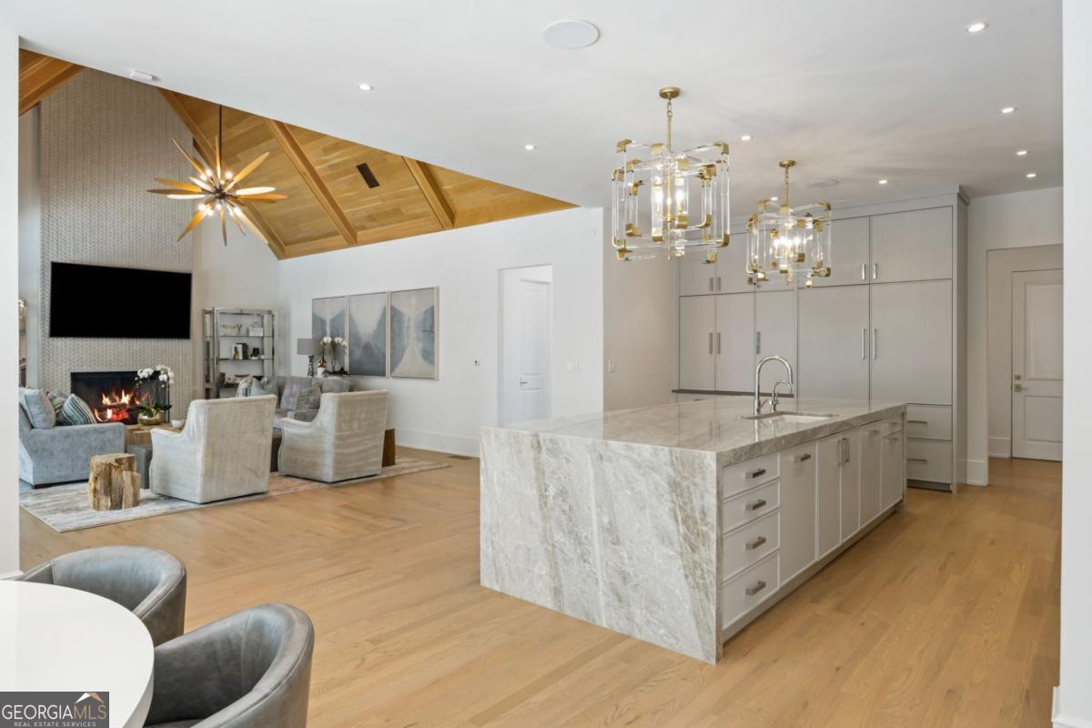 Atlanta Country Club - Residential
