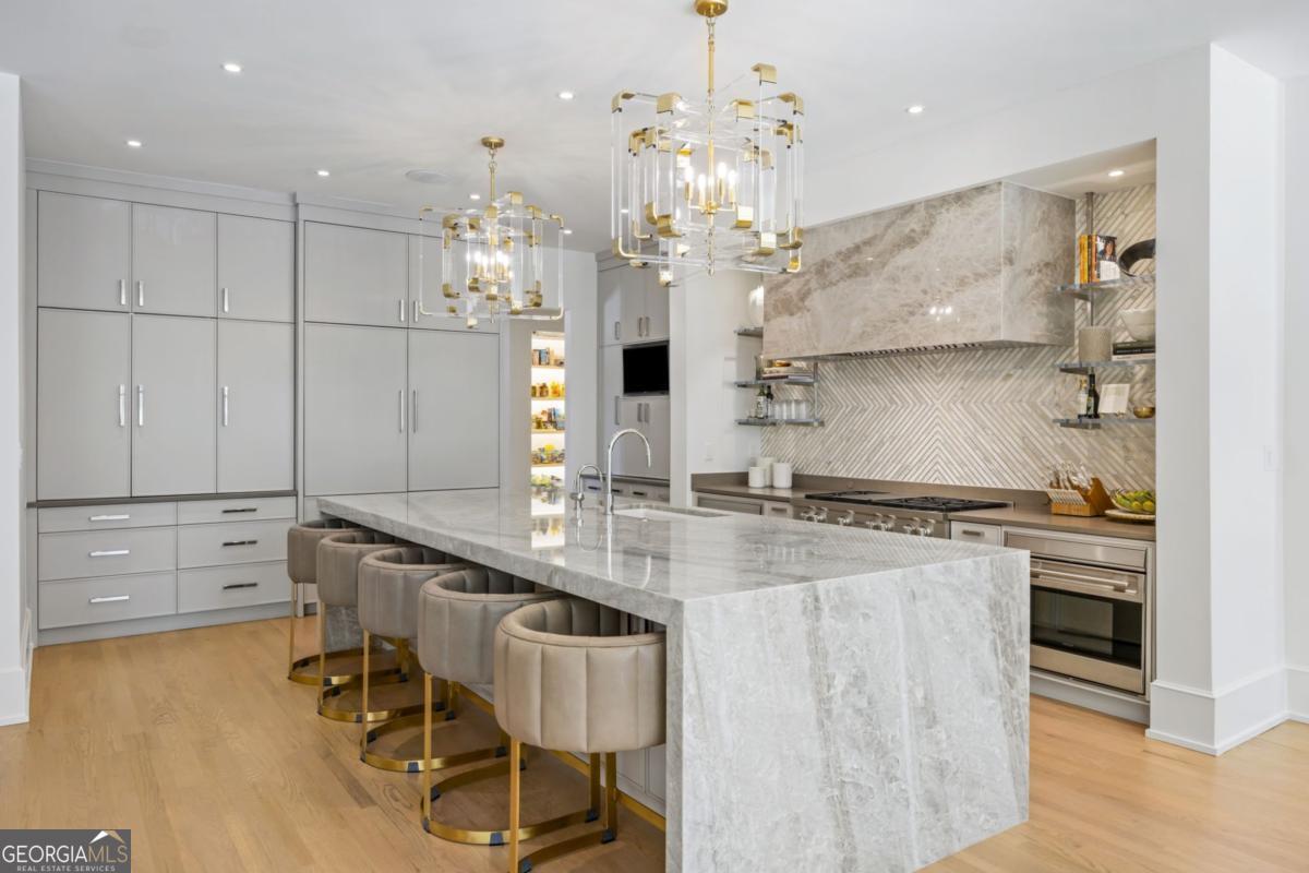 Atlanta Country Club - Residential