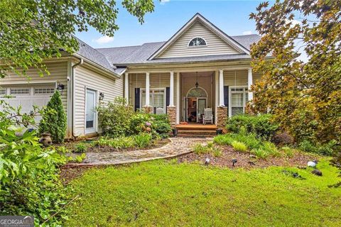 Photo of 130 Shadow Lake Trail, Newnan, GA 30265 (MLS # 10603145)