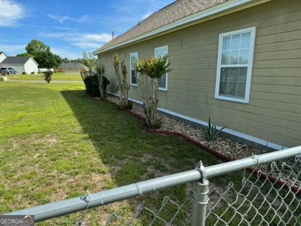 Photo of 4237 Shadow Wood Drive, Valdosta, GA 31605 (MLS # 10737417)