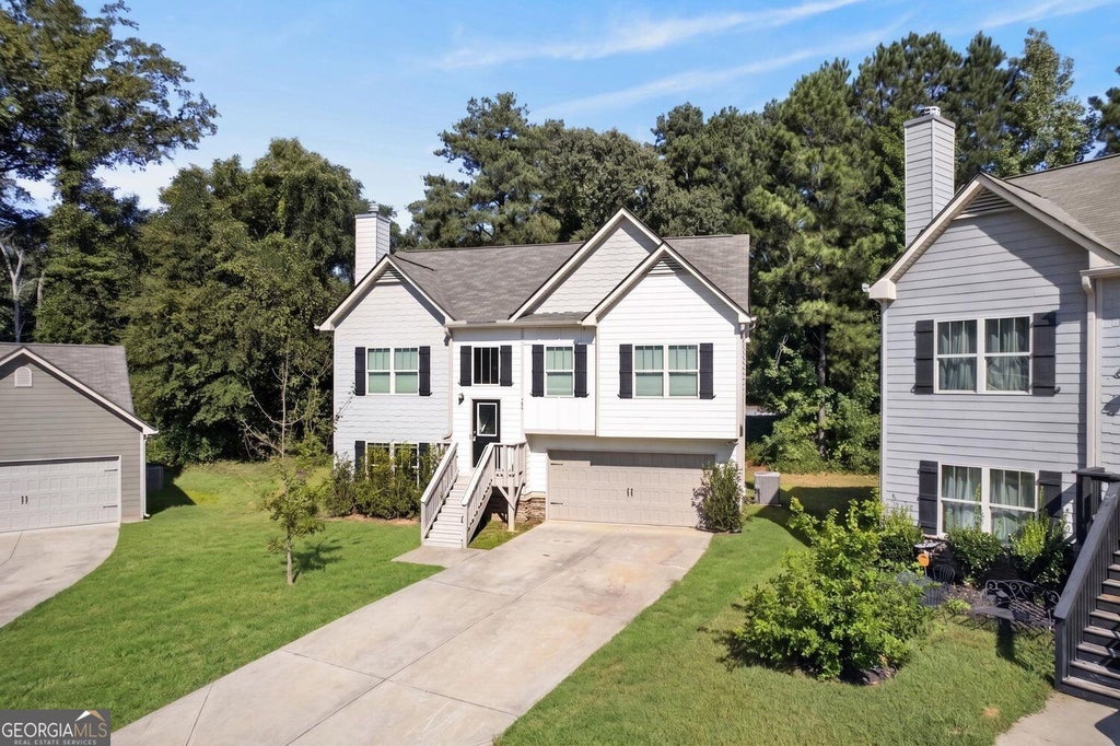 Photo of 224 Stone Creek Court, Temple, GA 30179 (MLS # 10849407)