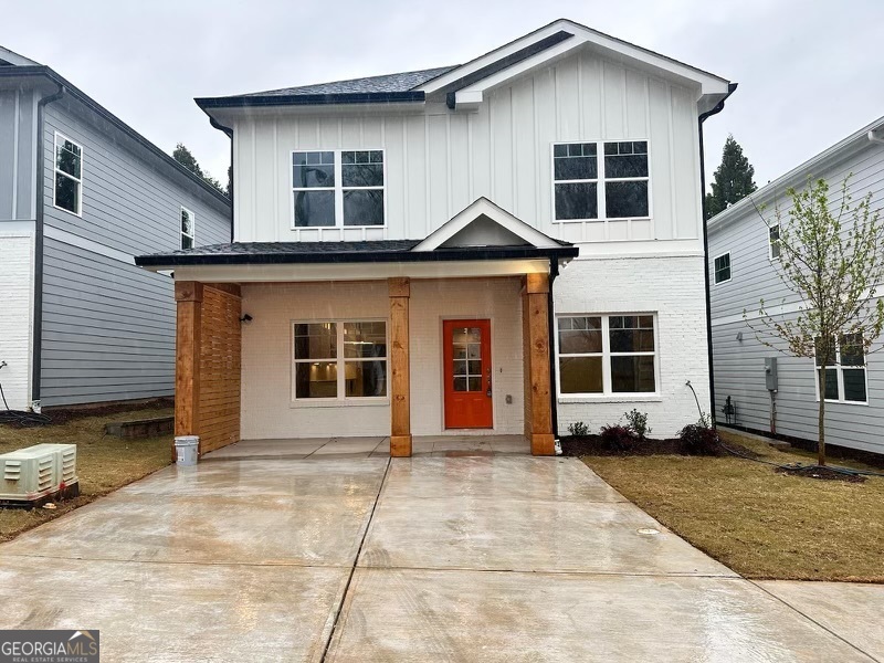 1985 Saint Johns PL SW