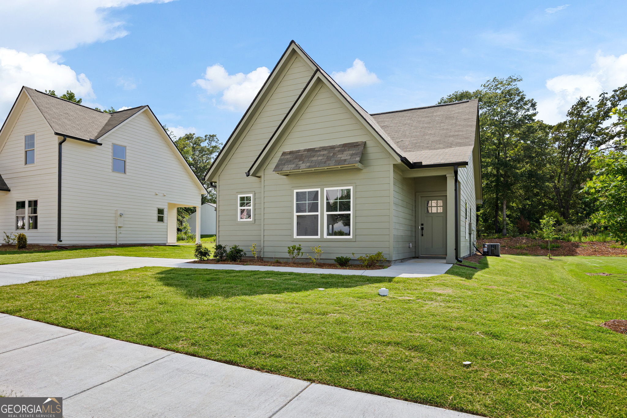 105 Winston WAY