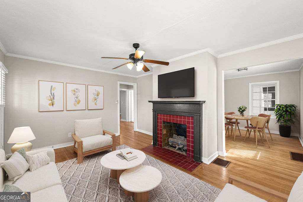 152 1st ST SW