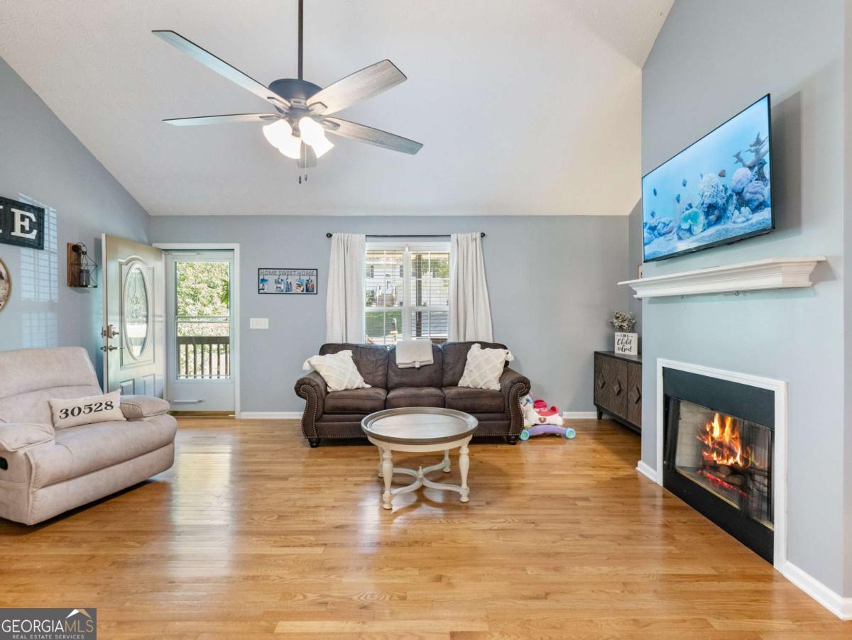 50 Kensington DR