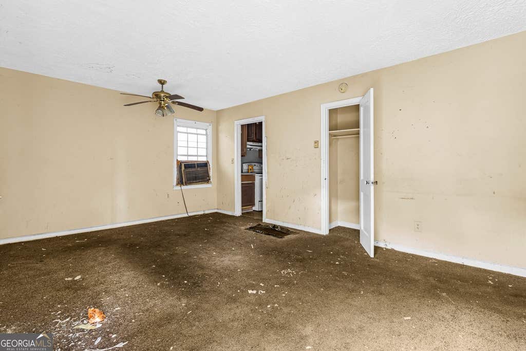 Photo of 449 Hamilton E Holmes Drive NW, Atlanta, GA 30318 (MLS # 10822224)