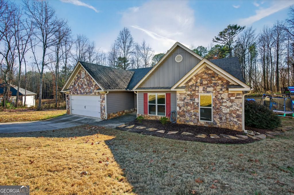Photo of 336 Dixie Court, Mount Airy, GA 30563 (MLS # 10654181)