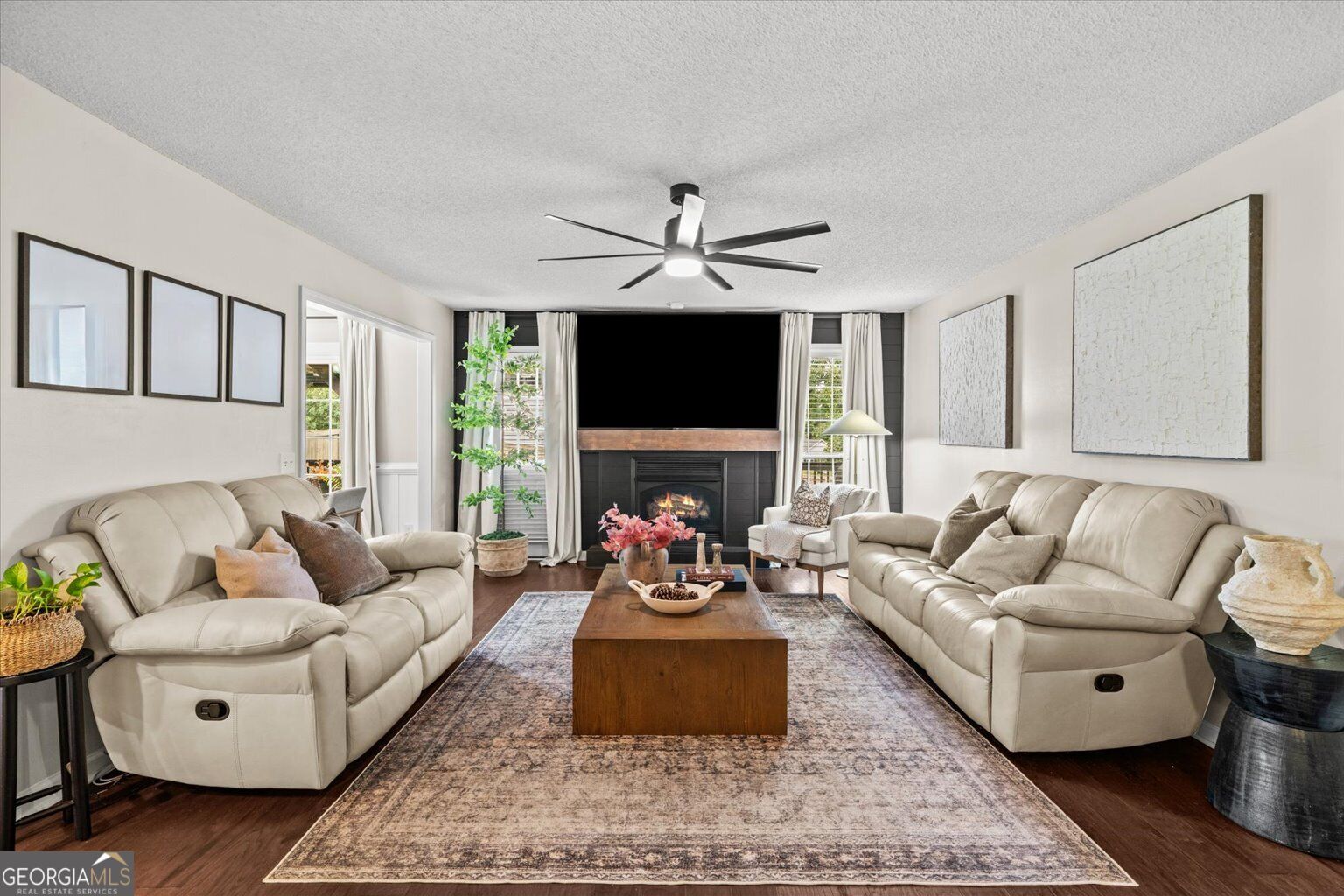 209 Vineyard DR