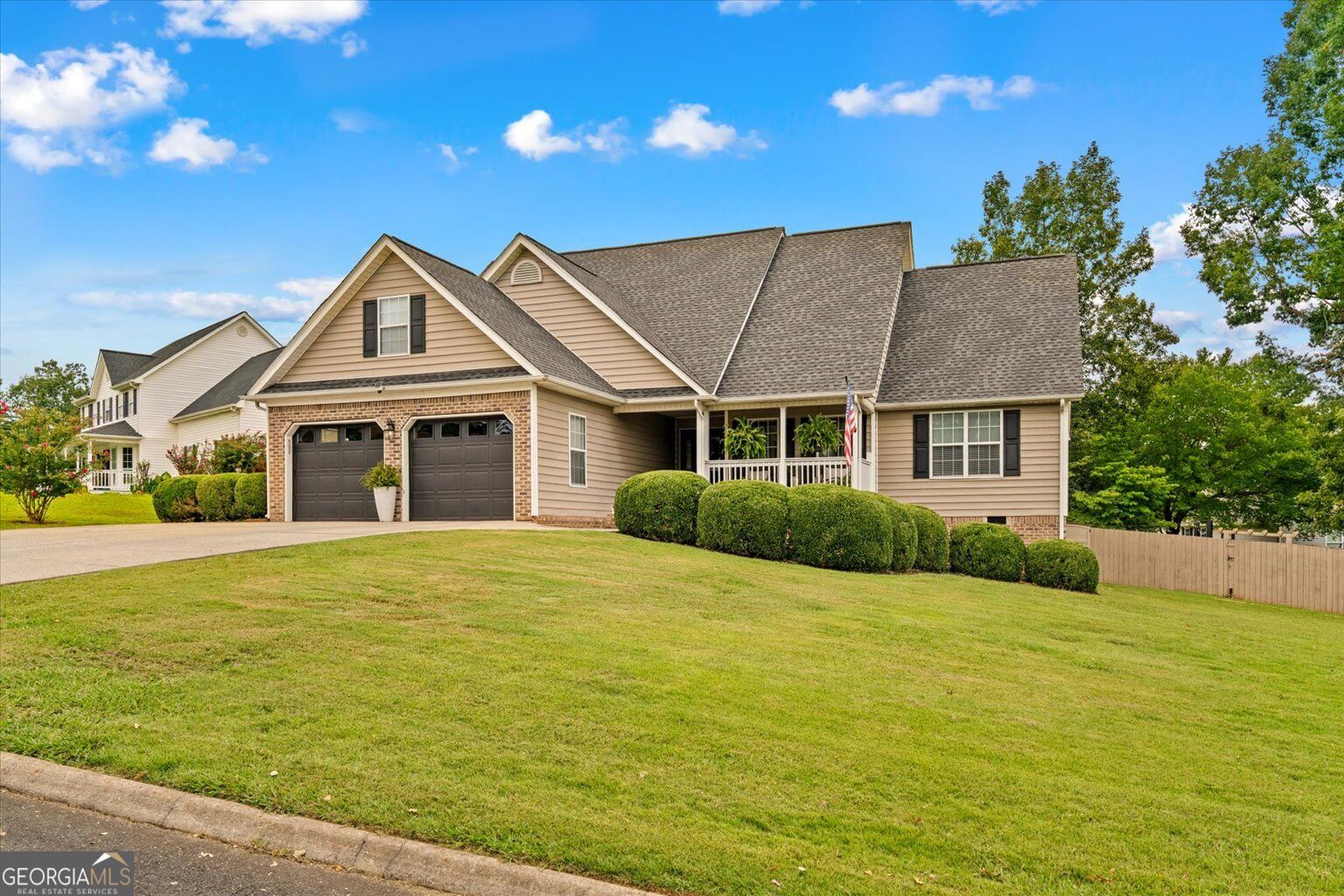 209 Vineyard DR