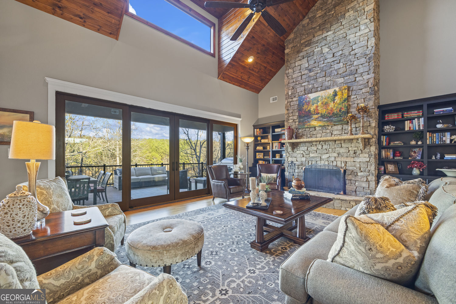 Toccoa, Georgia 30577, United States, 5 Bedrooms Bedrooms, ,4 BathroomsBathrooms,Residential,Active,254769