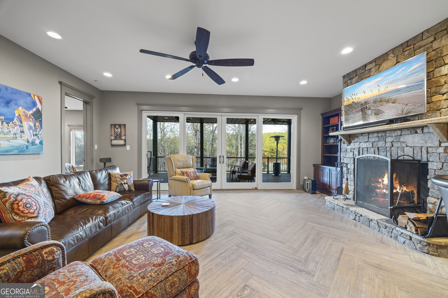 Toccoa, Georgia 30577, United States, 5 Bedrooms Bedrooms, ,4 BathroomsBathrooms,Residential,Active,254769