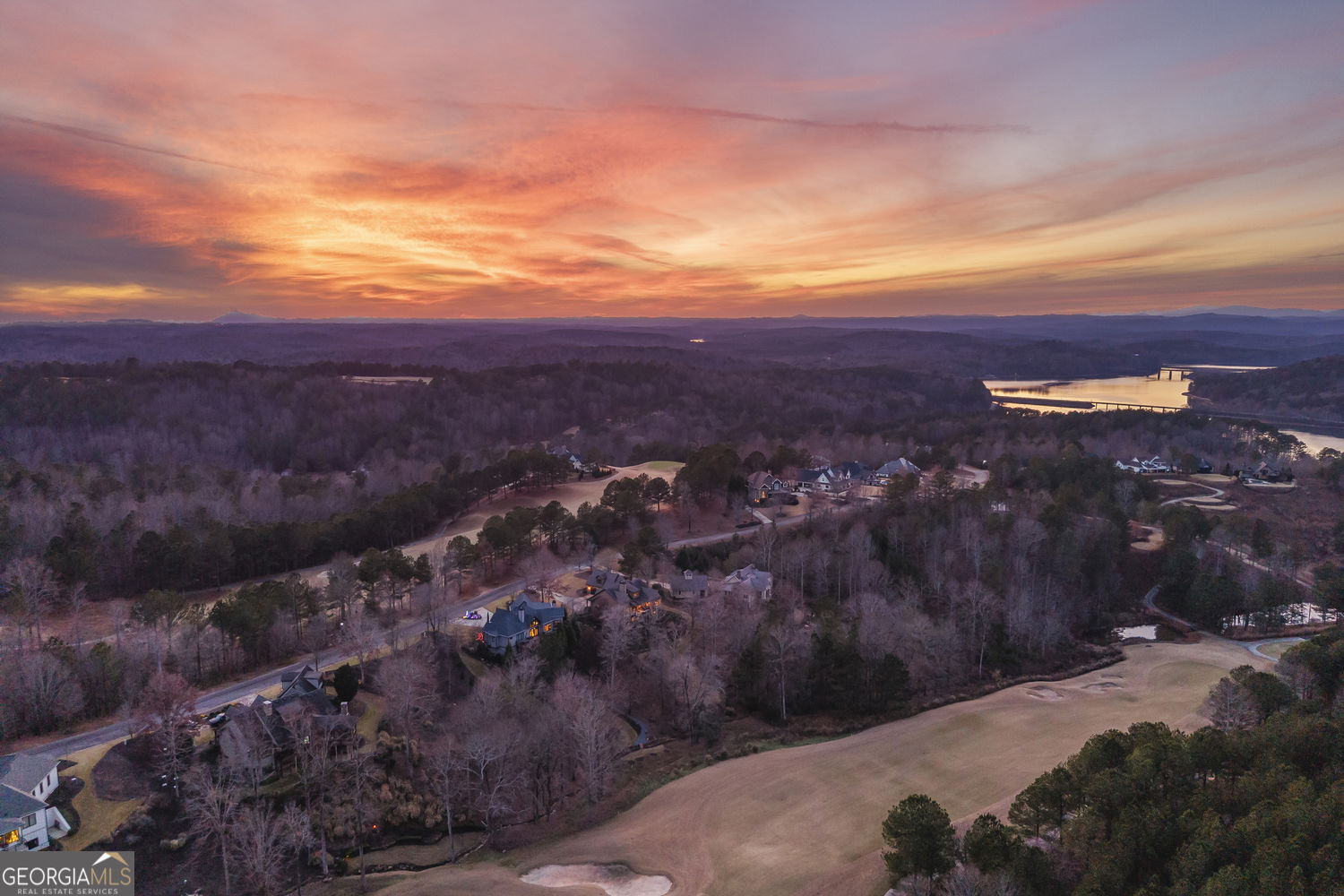 Toccoa, Georgia 30577, United States, 5 Bedrooms Bedrooms, ,4 BathroomsBathrooms,Residential,Active,254769