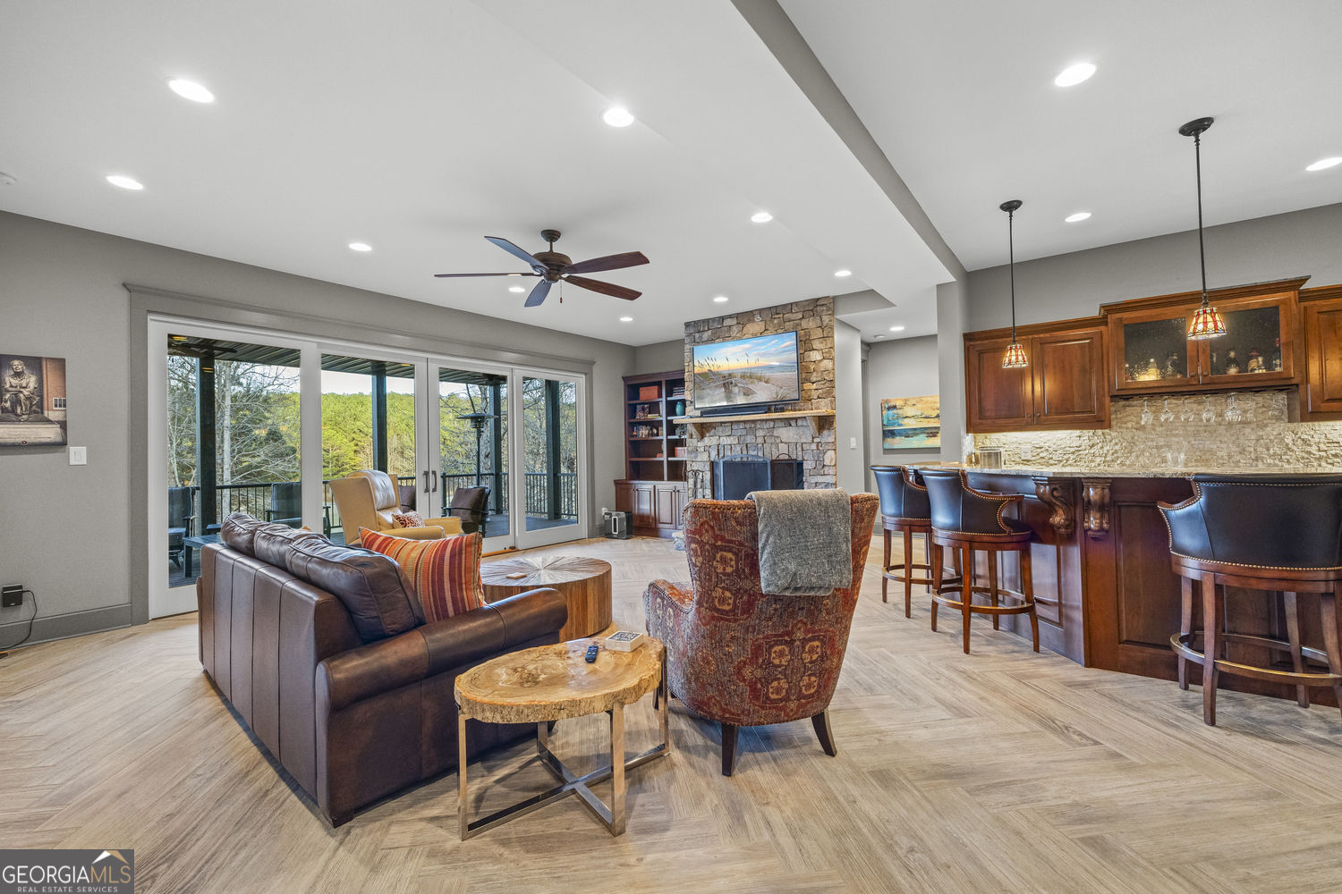 Toccoa, Georgia 30577, United States, 5 Bedrooms Bedrooms, ,4 BathroomsBathrooms,Residential,Active,254769