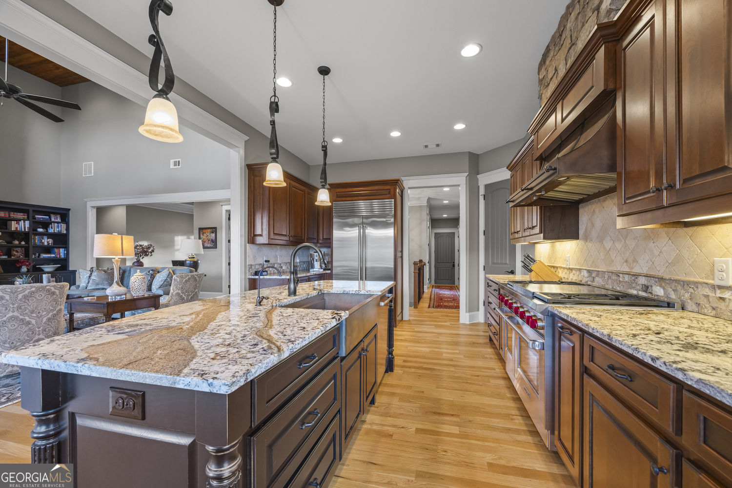 Toccoa, Georgia 30577, United States, 5 Bedrooms Bedrooms, ,4 BathroomsBathrooms,Residential,Active,254769