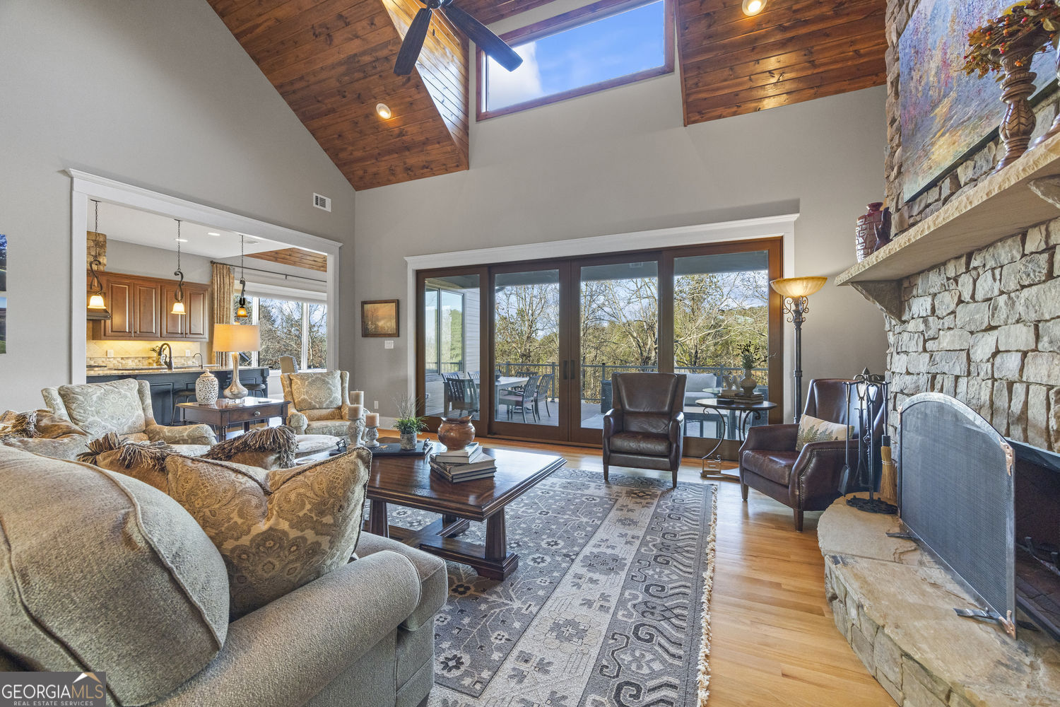 Toccoa, Georgia 30577, United States, 5 Bedrooms Bedrooms, ,4 BathroomsBathrooms,Residential,Active,254769