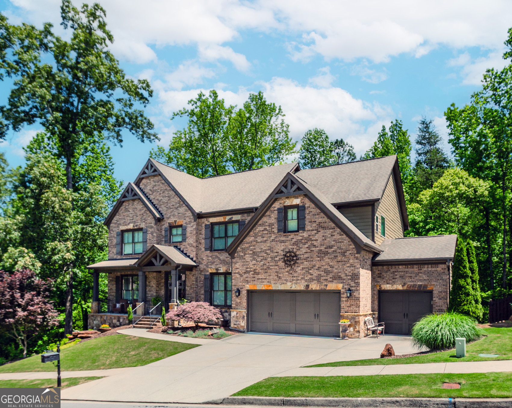1351 Ashbury Park DR
