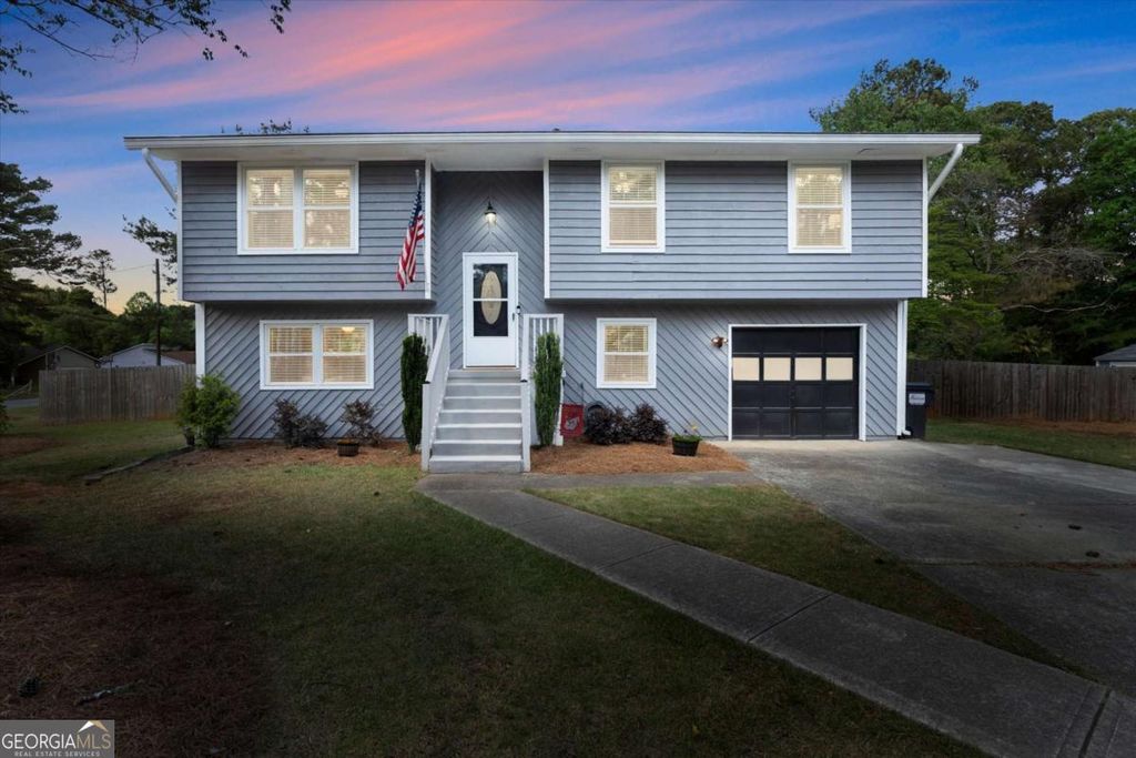 Photo of 1501 Jamerson Landing, Marietta, GA 30066 (MLS # 10743011)